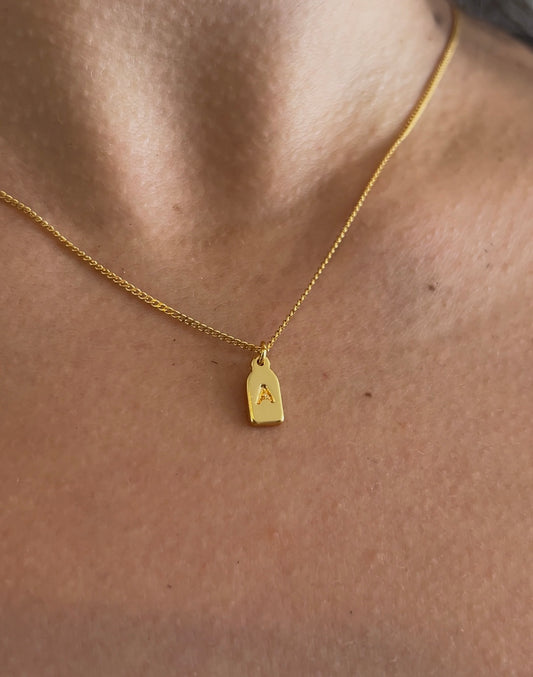 Collar de inicial personalizada