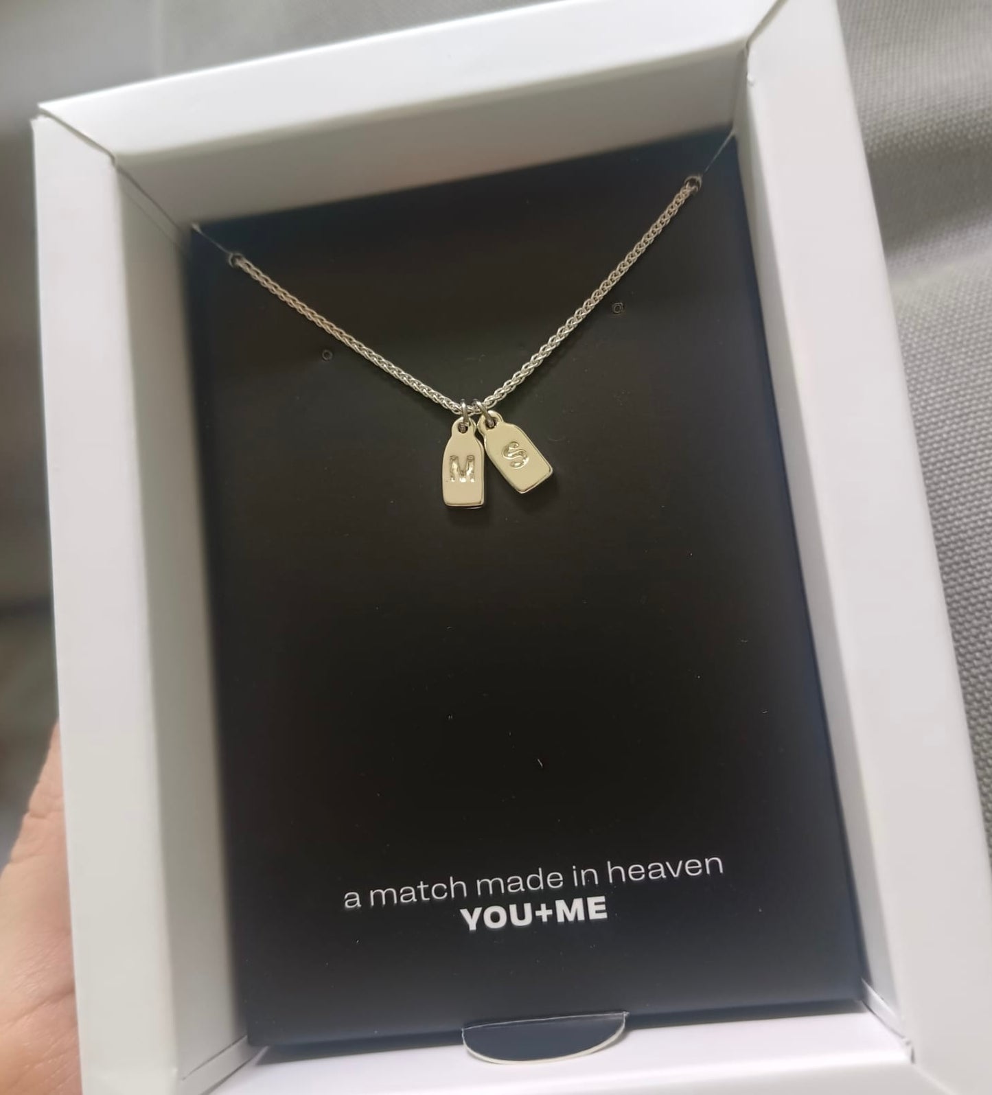 PAR de collares con iniciales para parejas